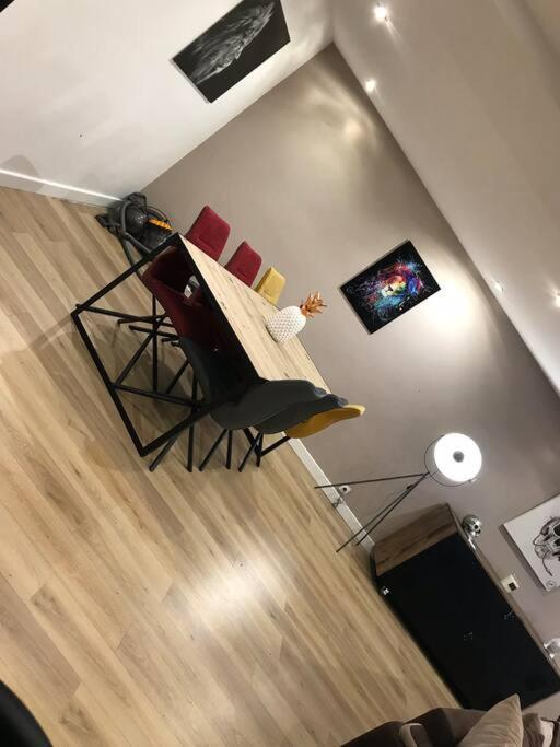 Tres Belle Appartement Plein Centre Ville トゥールコワン エクステリア 写真